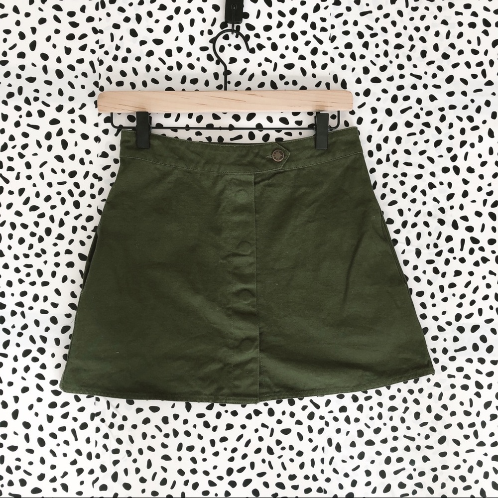 Justice prysm olive button down skirt. Size small